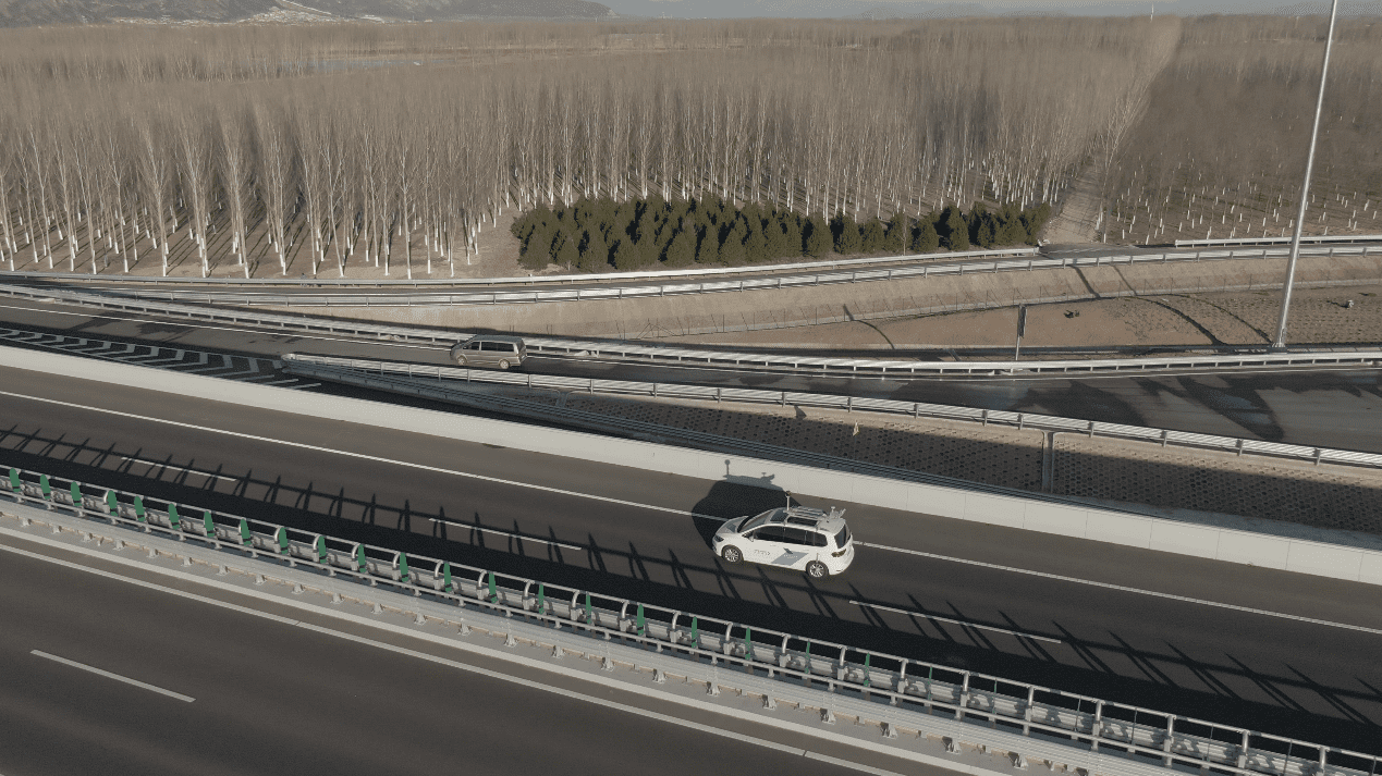 8040威尼斯(中国)助力高速公路无人驾驶队列测试
